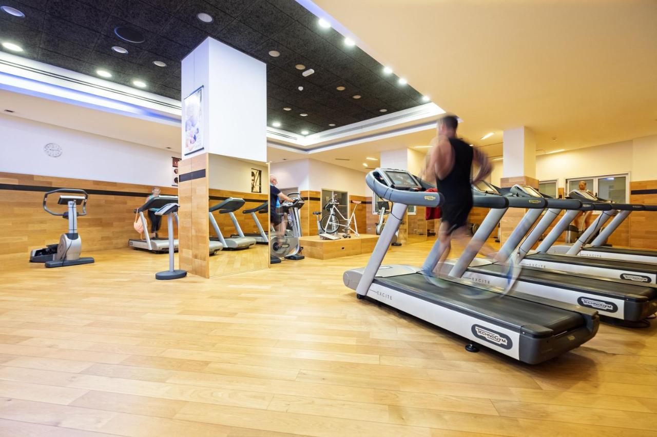 Hotel Envia Almería Spa&Golf Aguadulce (Almeria) Exterior foto A treadmill in a gym