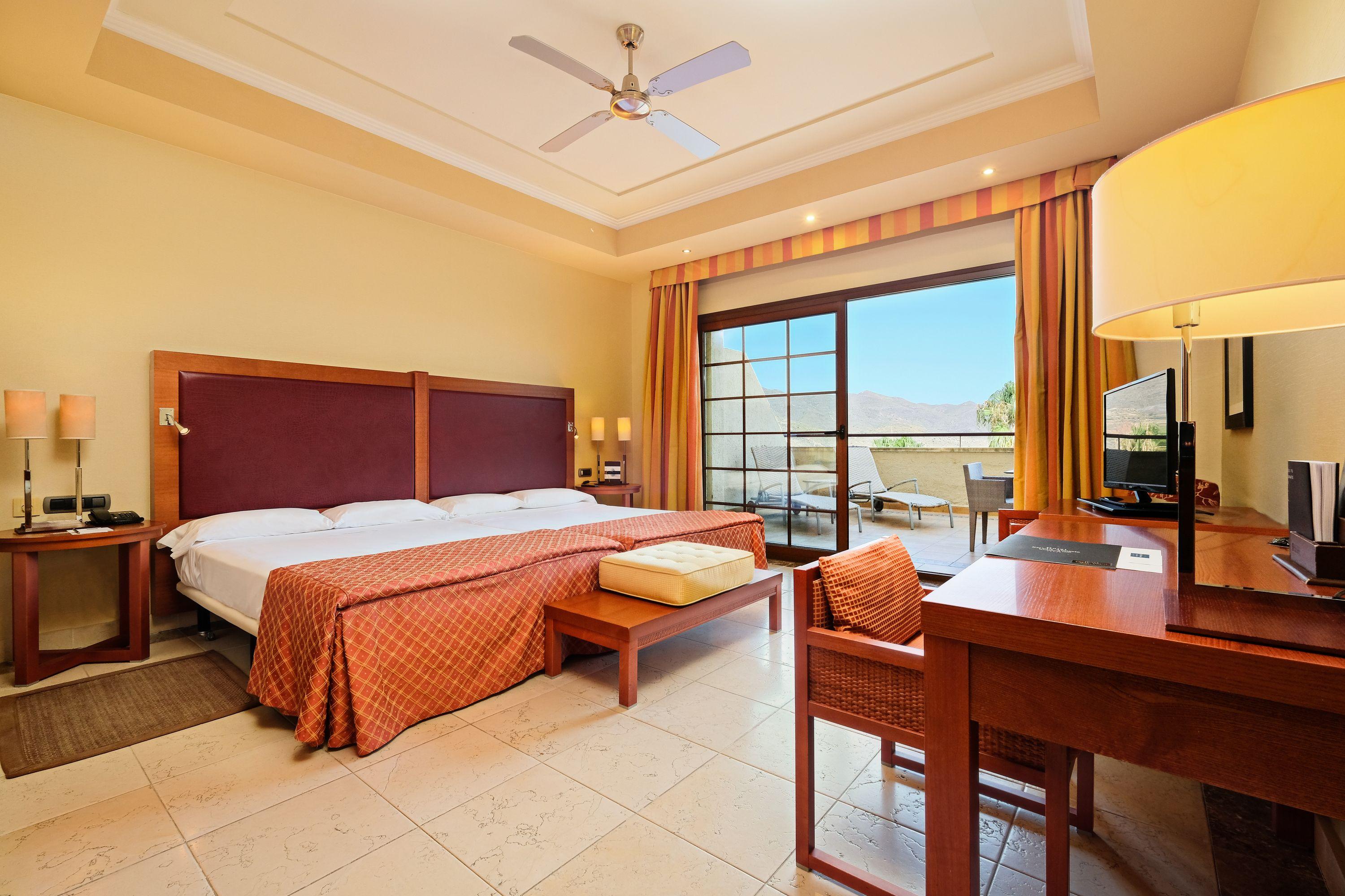 Hotel Envia Almería Spa&Golf Aguadulce (Almeria) Exterior foto A room at the hotel