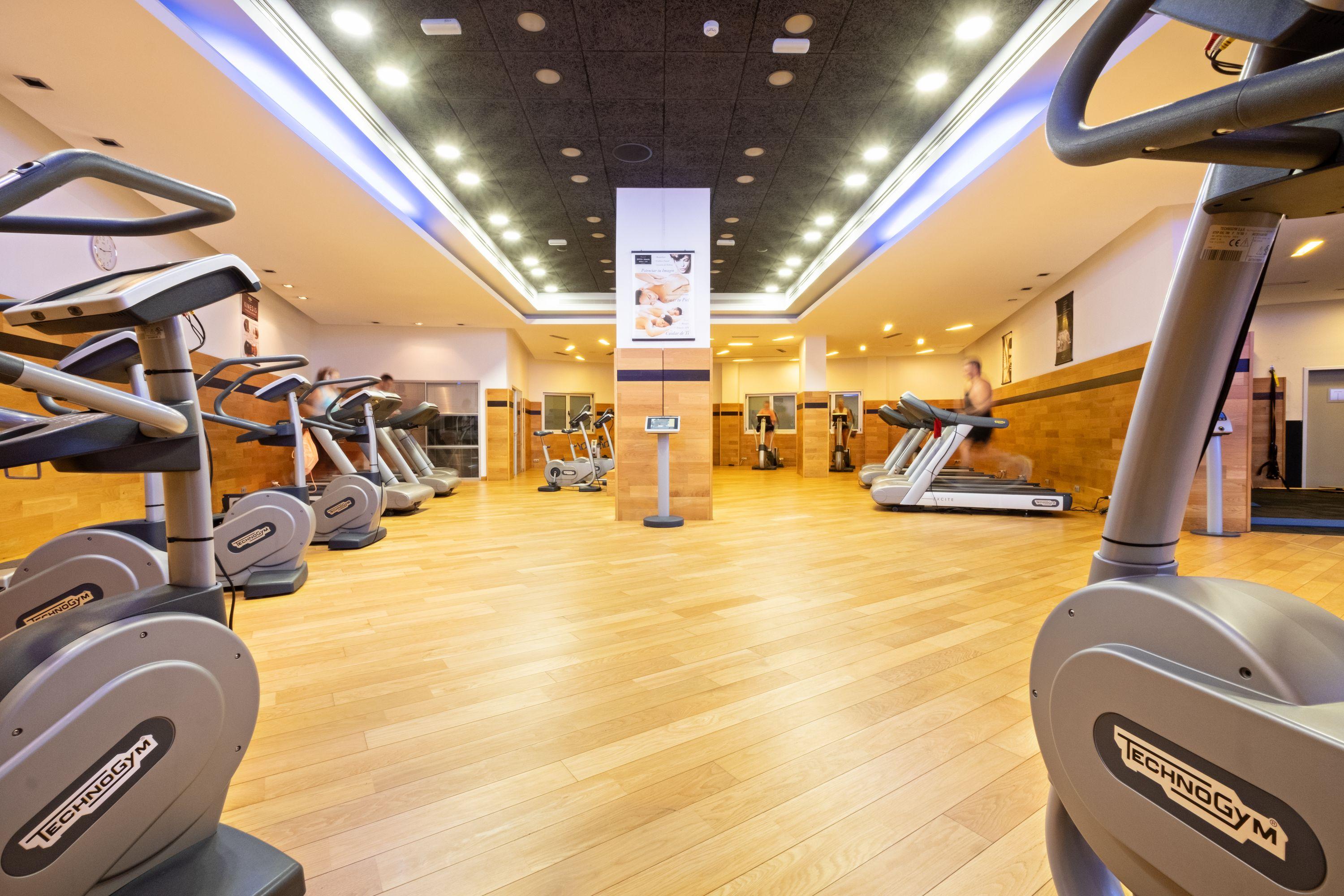 Hotel Envia Almería Spa&Golf Aguadulce (Almeria) Exterior foto The gym at the hotel