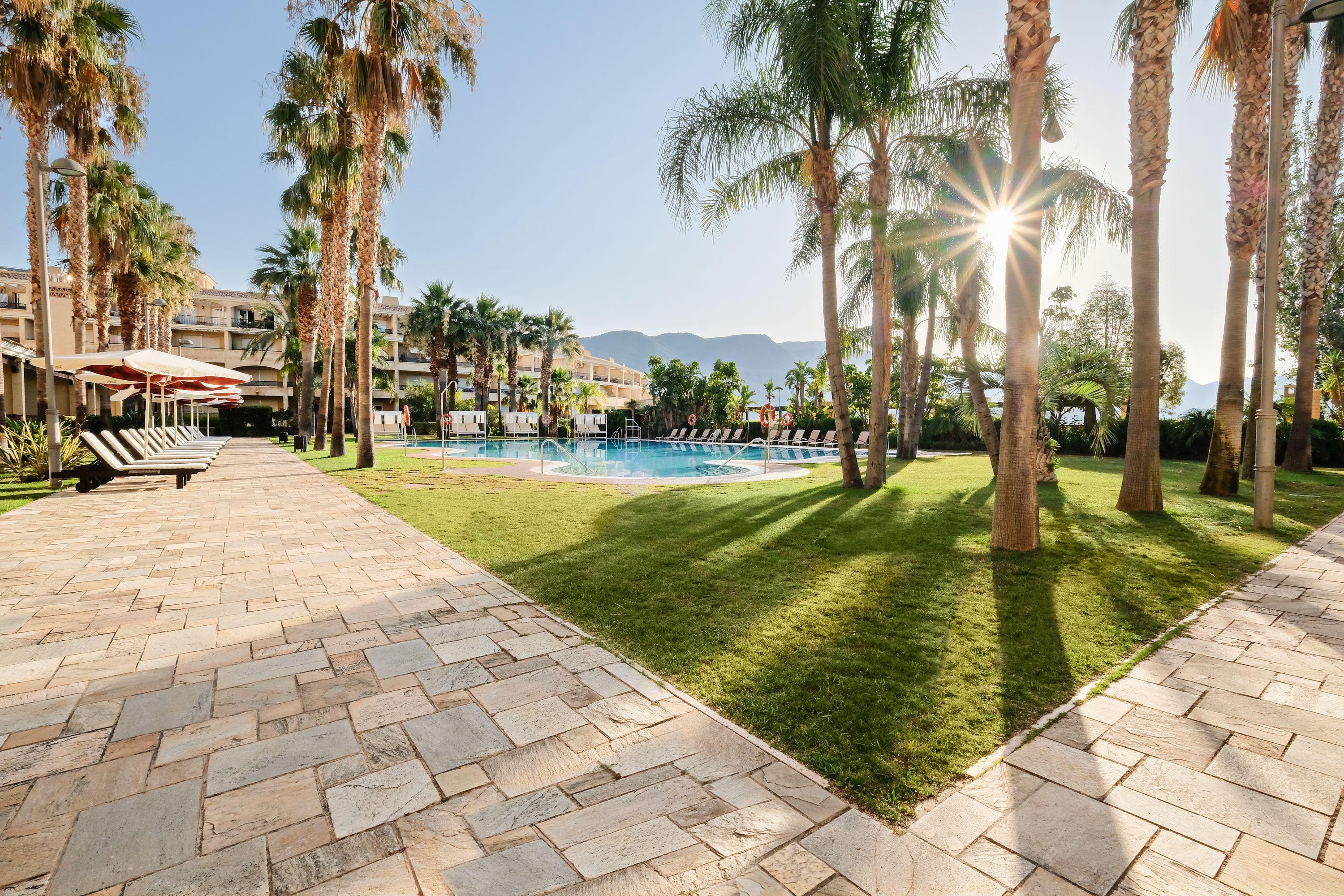 Hotel Envia Almería Spa&Golf Aguadulce (Almeria) Exterior foto The resort's pool
